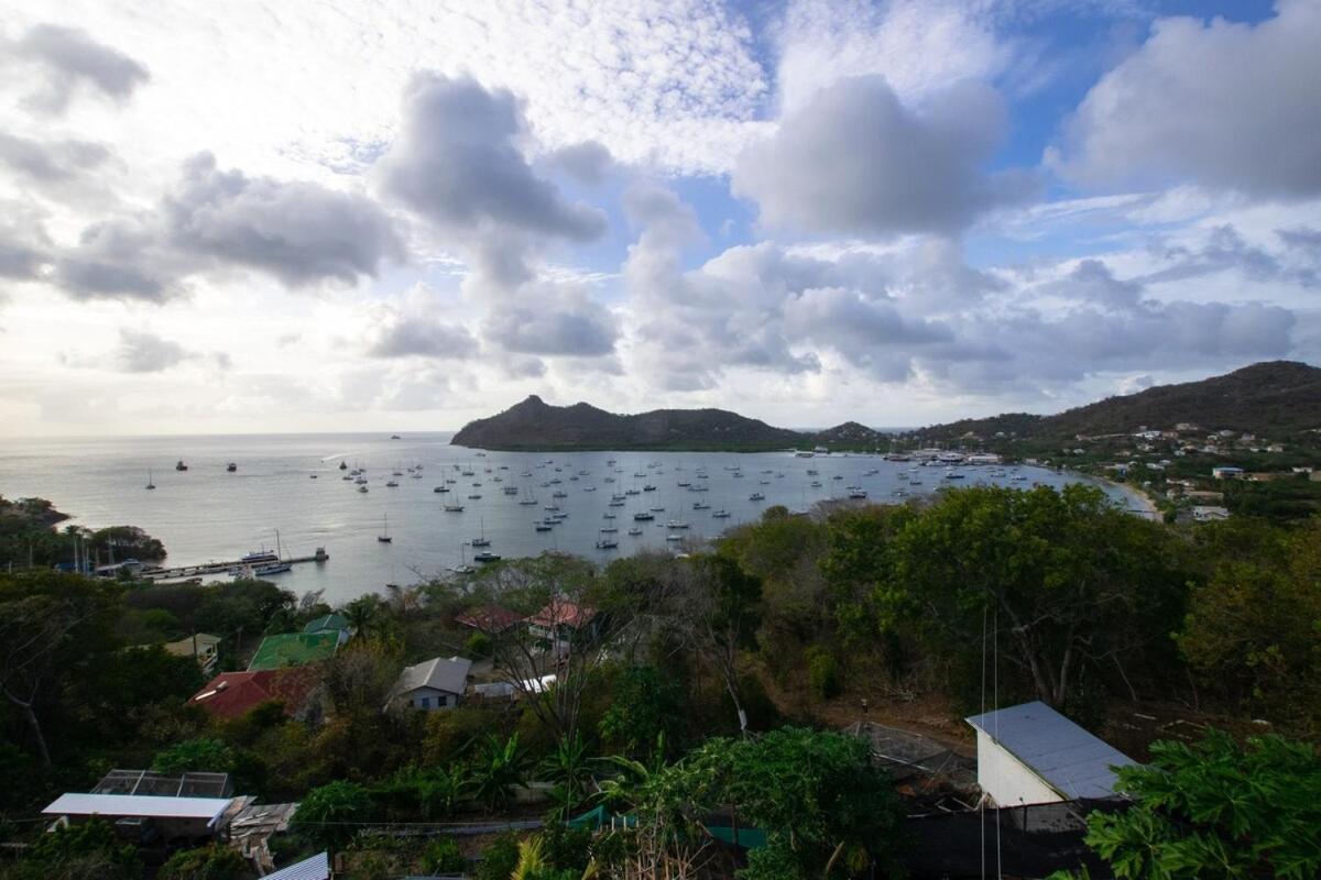 Garnet--A Gem At Dee'S Pearl Villa Carriacou Exterior photo